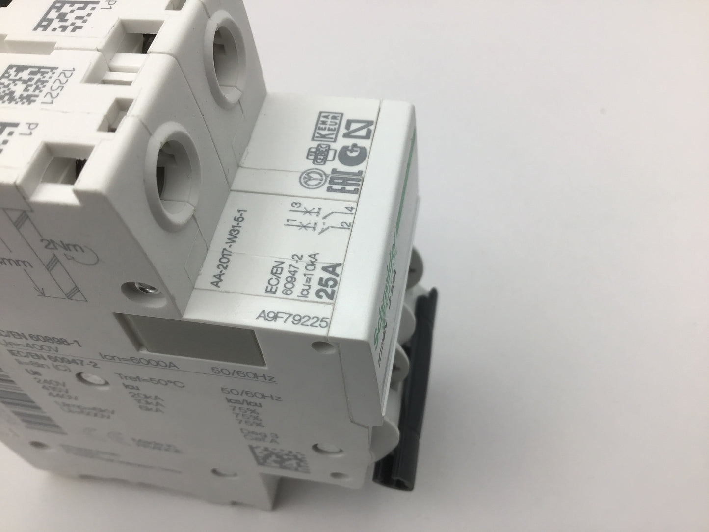 CIRCUIT BREAKER - Schneider - A9F79210